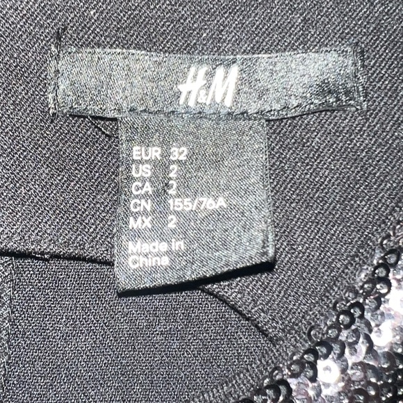 H&M | Black and Silver Sequin Sleeveless Mini Dress Size 2 Small - Picture 14 of 16